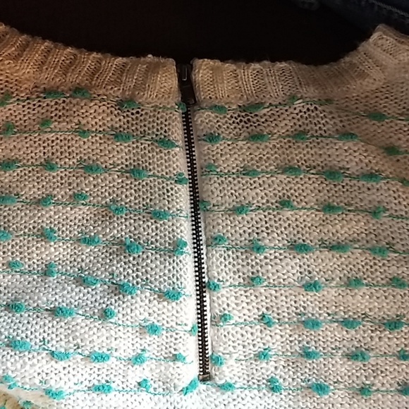 Sweater - Picture 2 of 3